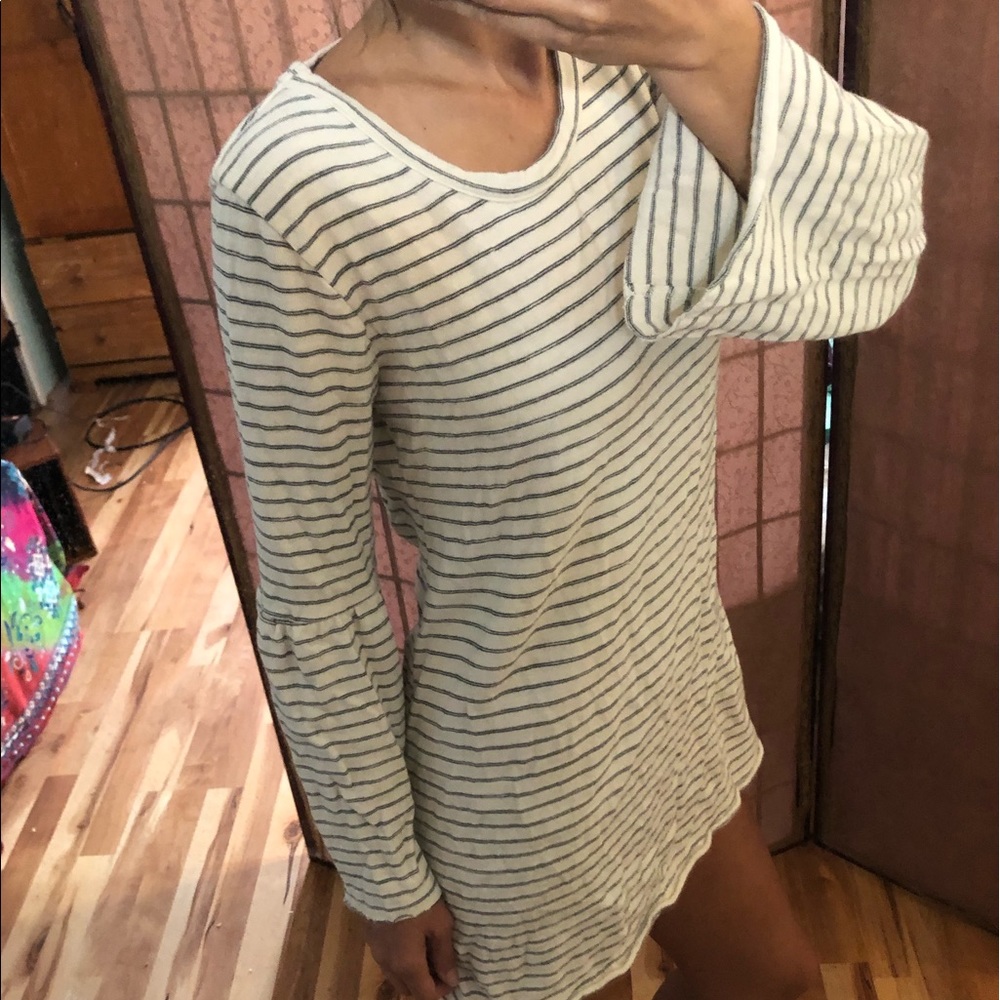Backless striped mini with flowy arms